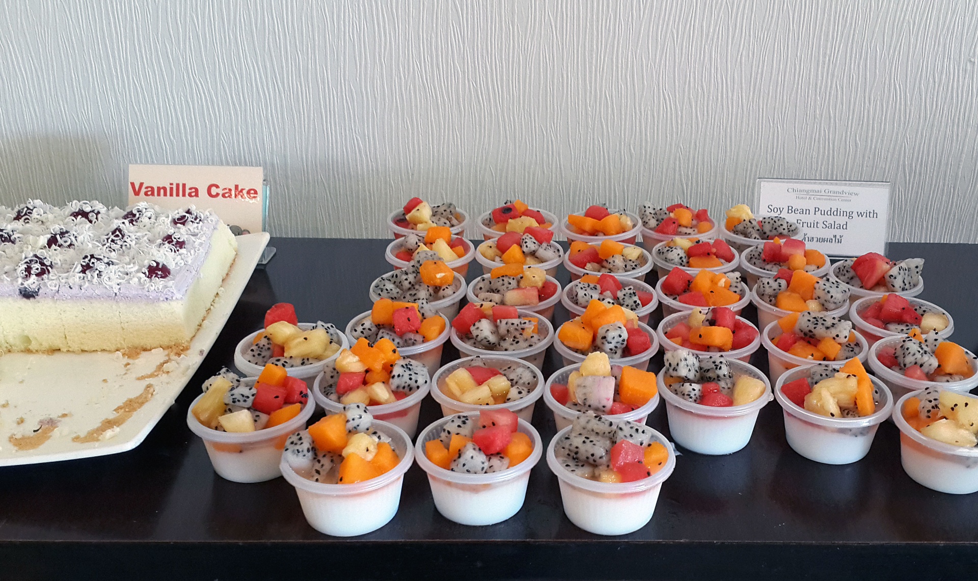 soy bean pudding fruit salad healthy sweet dish soy bean pudding and fruit salad free photo
