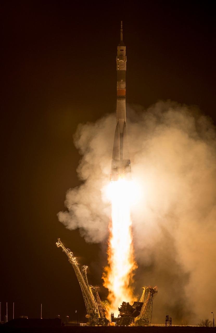 soyuz rocket launch night free photo