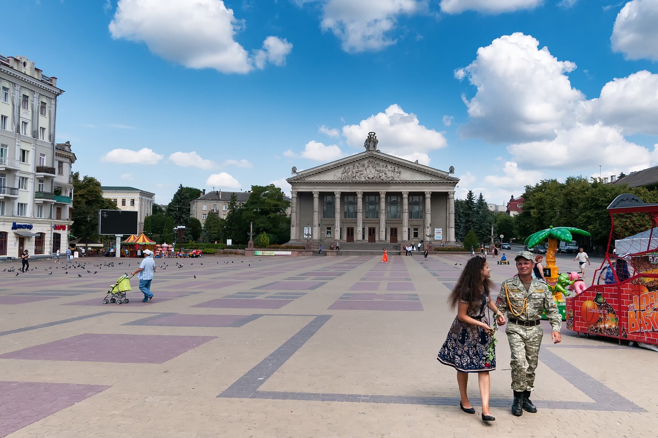 space theater ternopil free photo