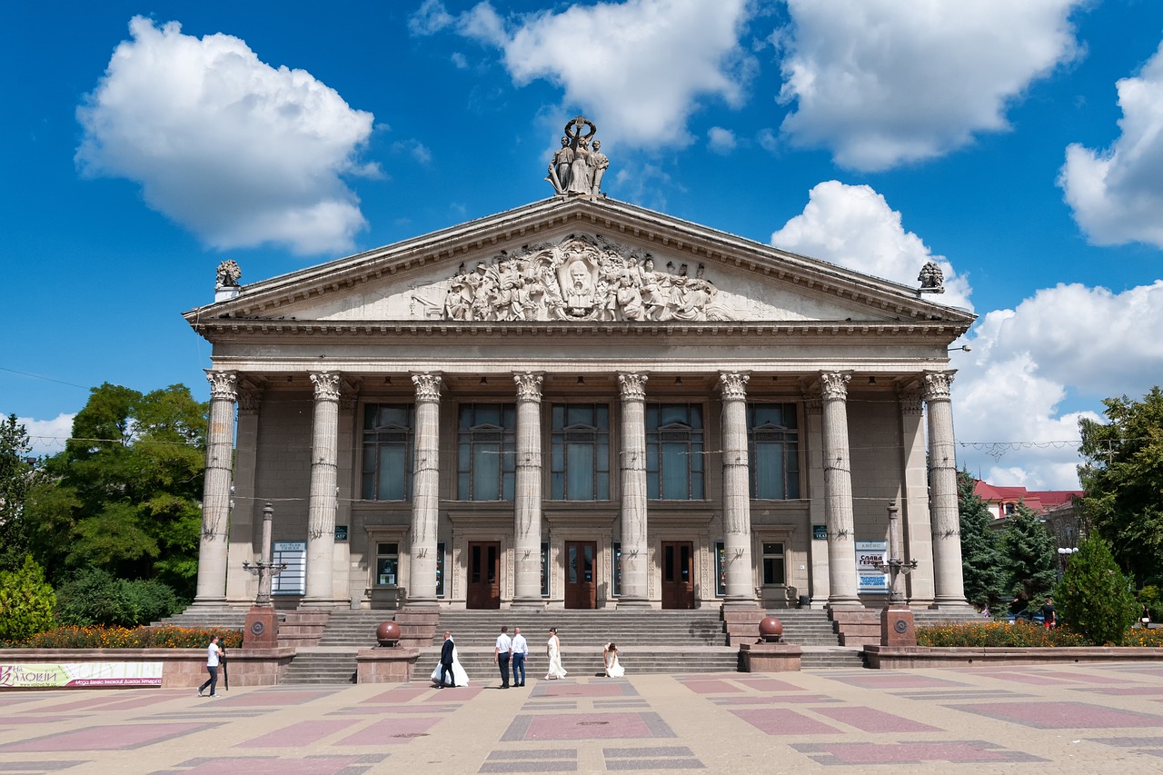 space theater ternopil free photo