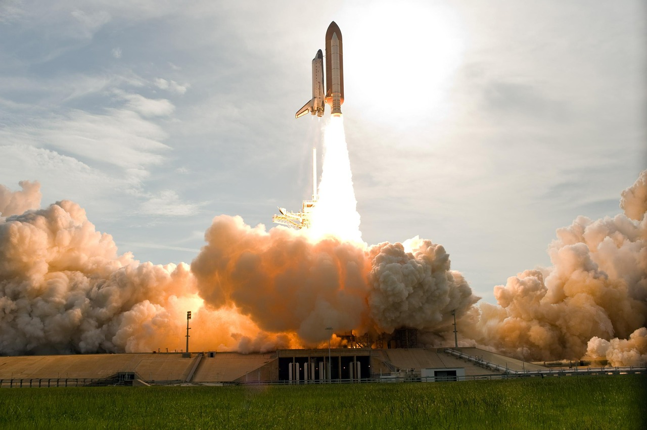 space shuttle endeavour launch free photo