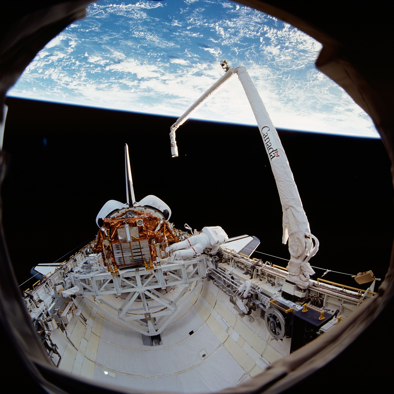 space shuttle welttaum articulated arm free photo