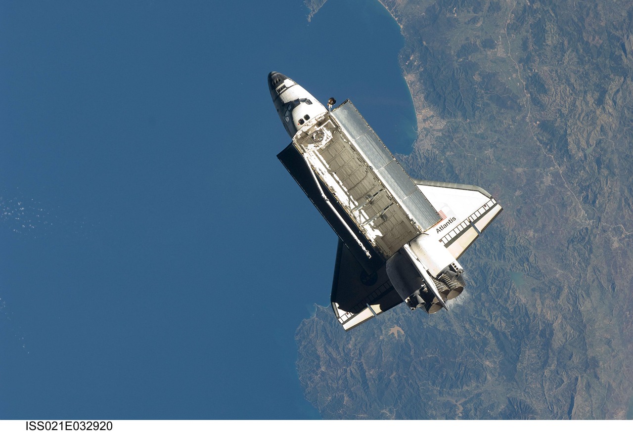 space shuttle outer space astronautics free photo
