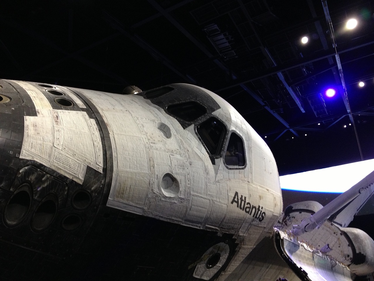 space shuttle atlantis nasa kennedy space center free photo