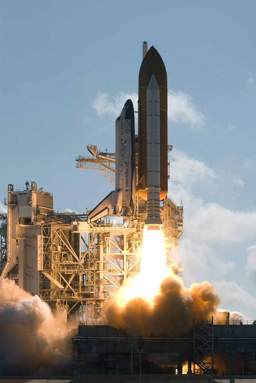 space shuttle discovery launch liftoff astronaut free photo