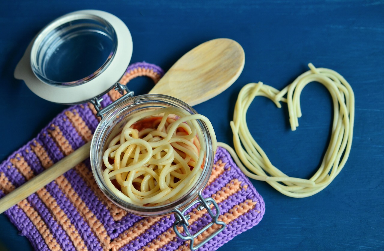 spaghetti pasta noodles free photo