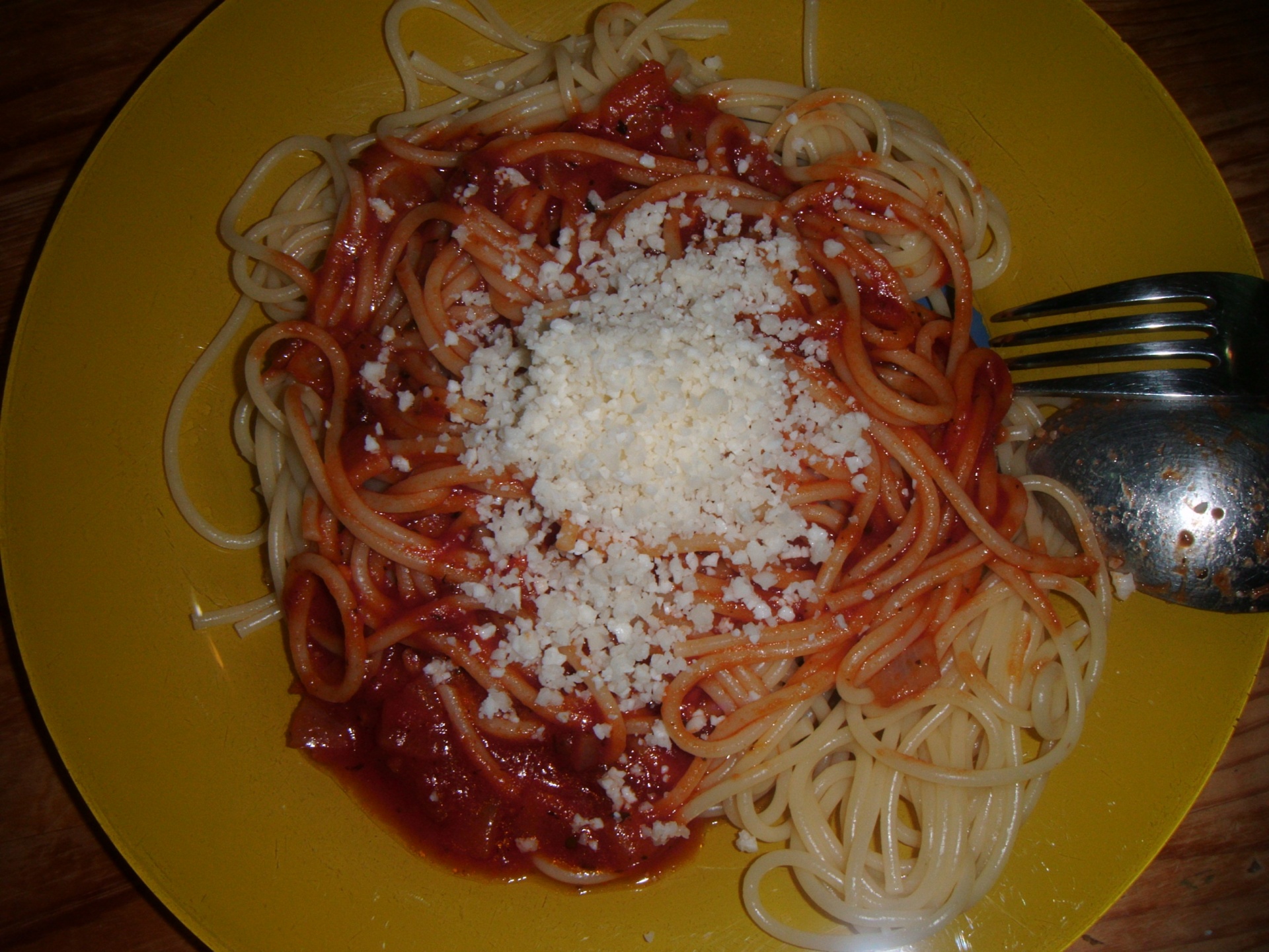 spaghetti tomato cheese free photo