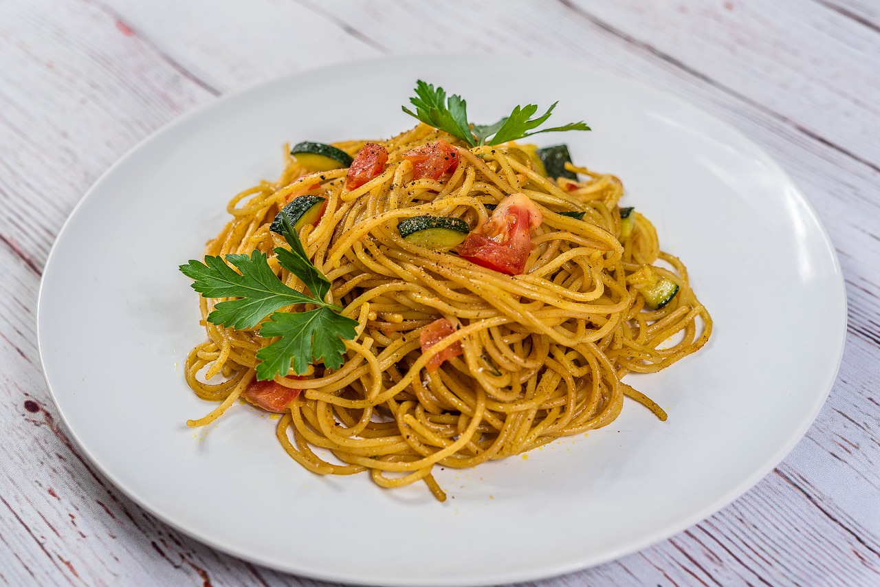 spaghetti  fresh  pasta free photo