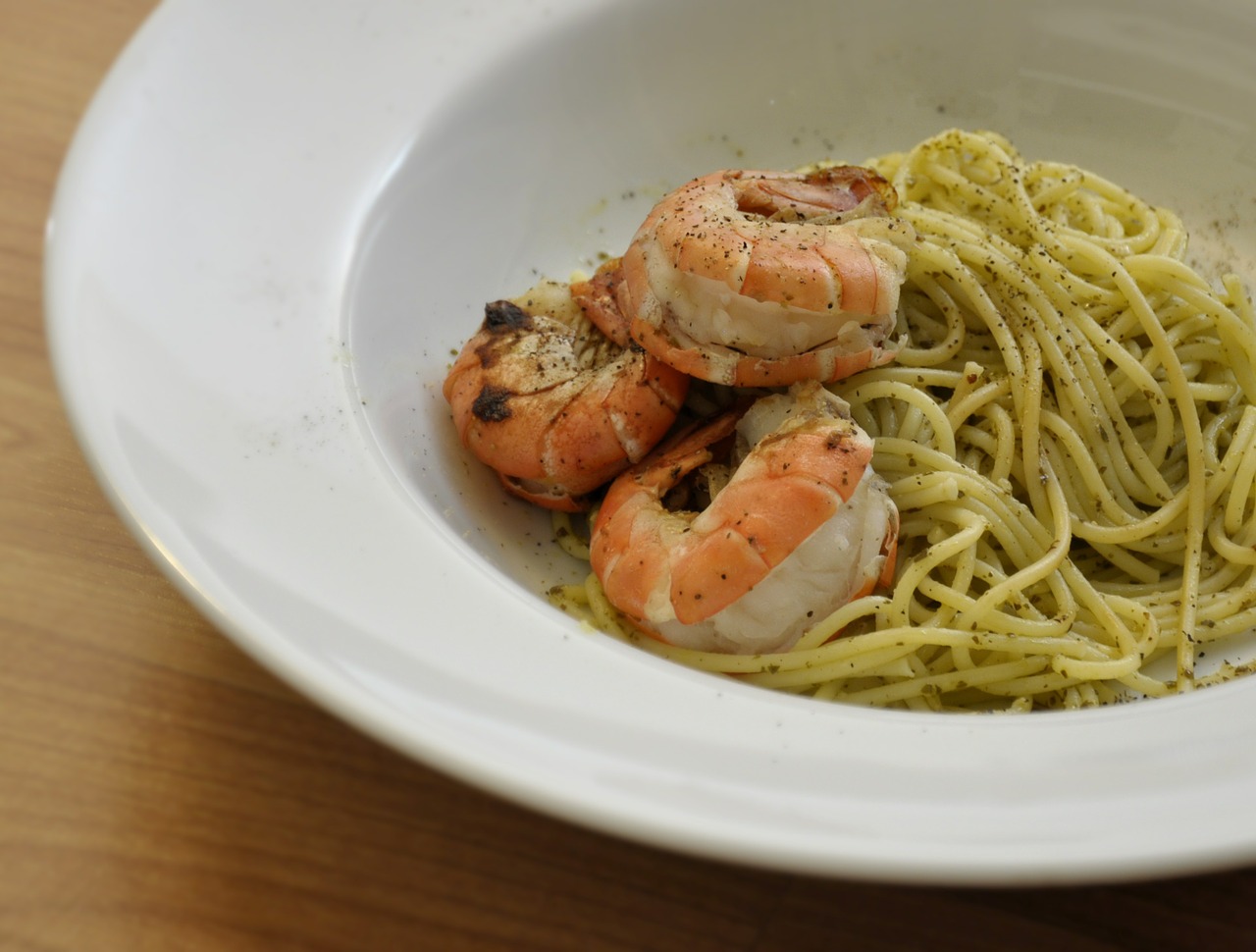 spaghetti shrimp italian free photo
