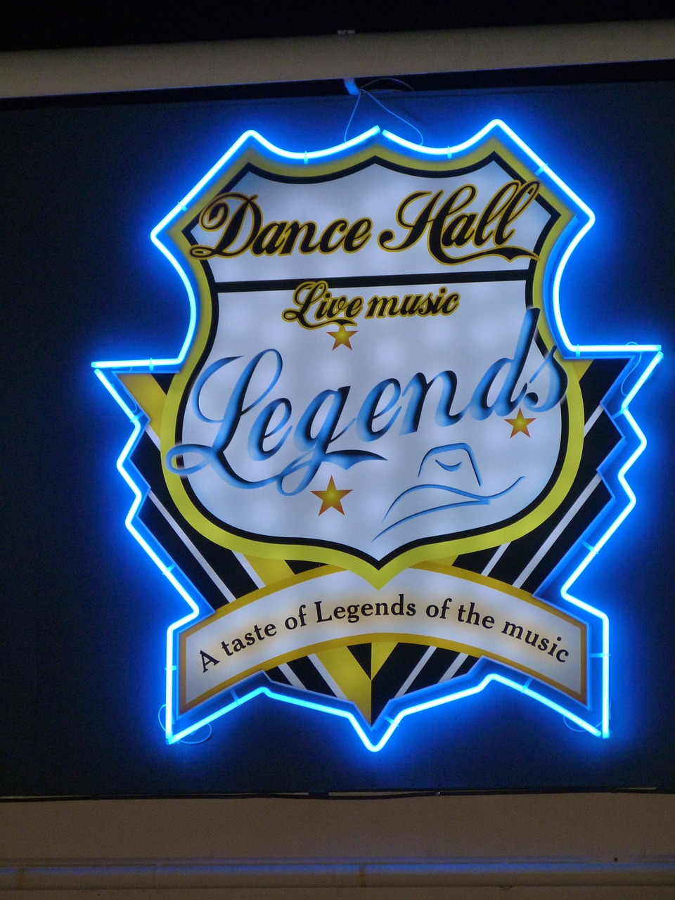 neon sign dance hall free photo