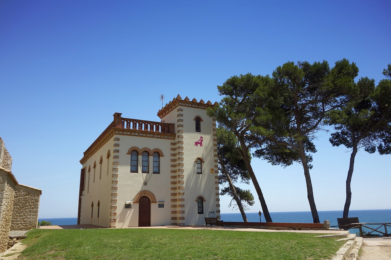 spain building sea free photo