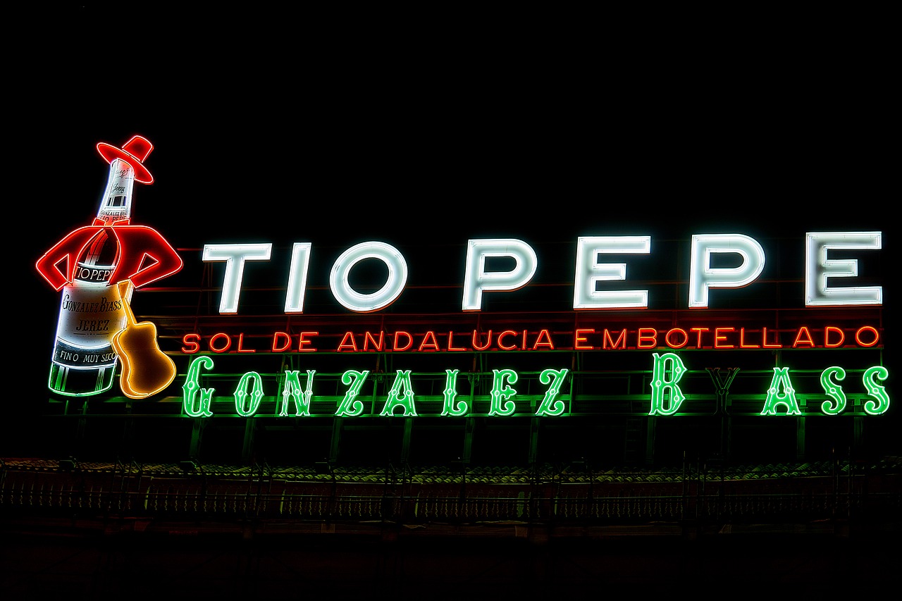 spain advertising neon sign free photo