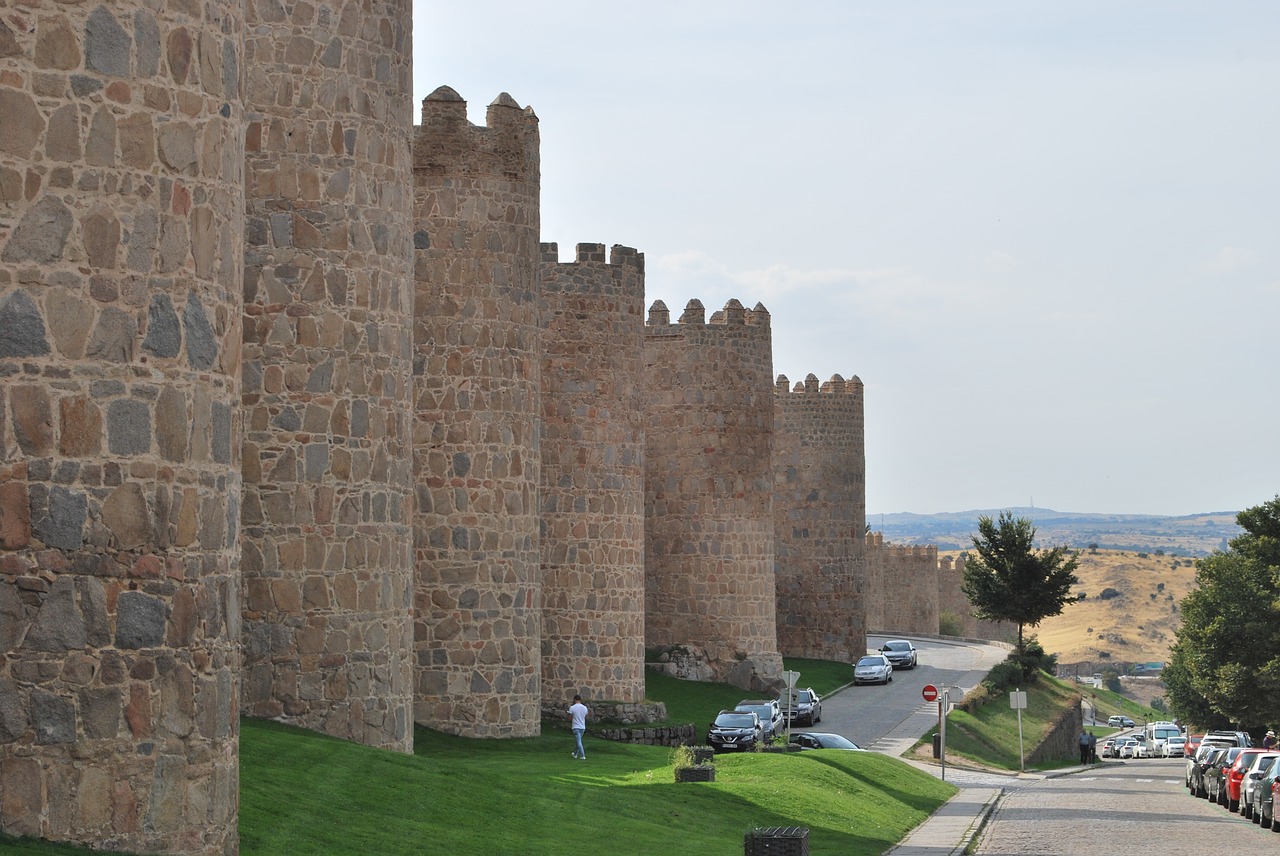 spain  city wall  architecture free photo