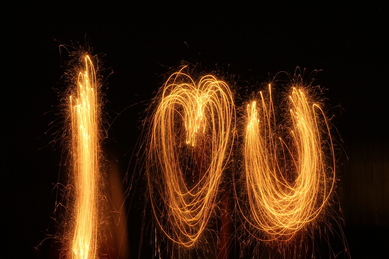 sparkler i love you heart free photo