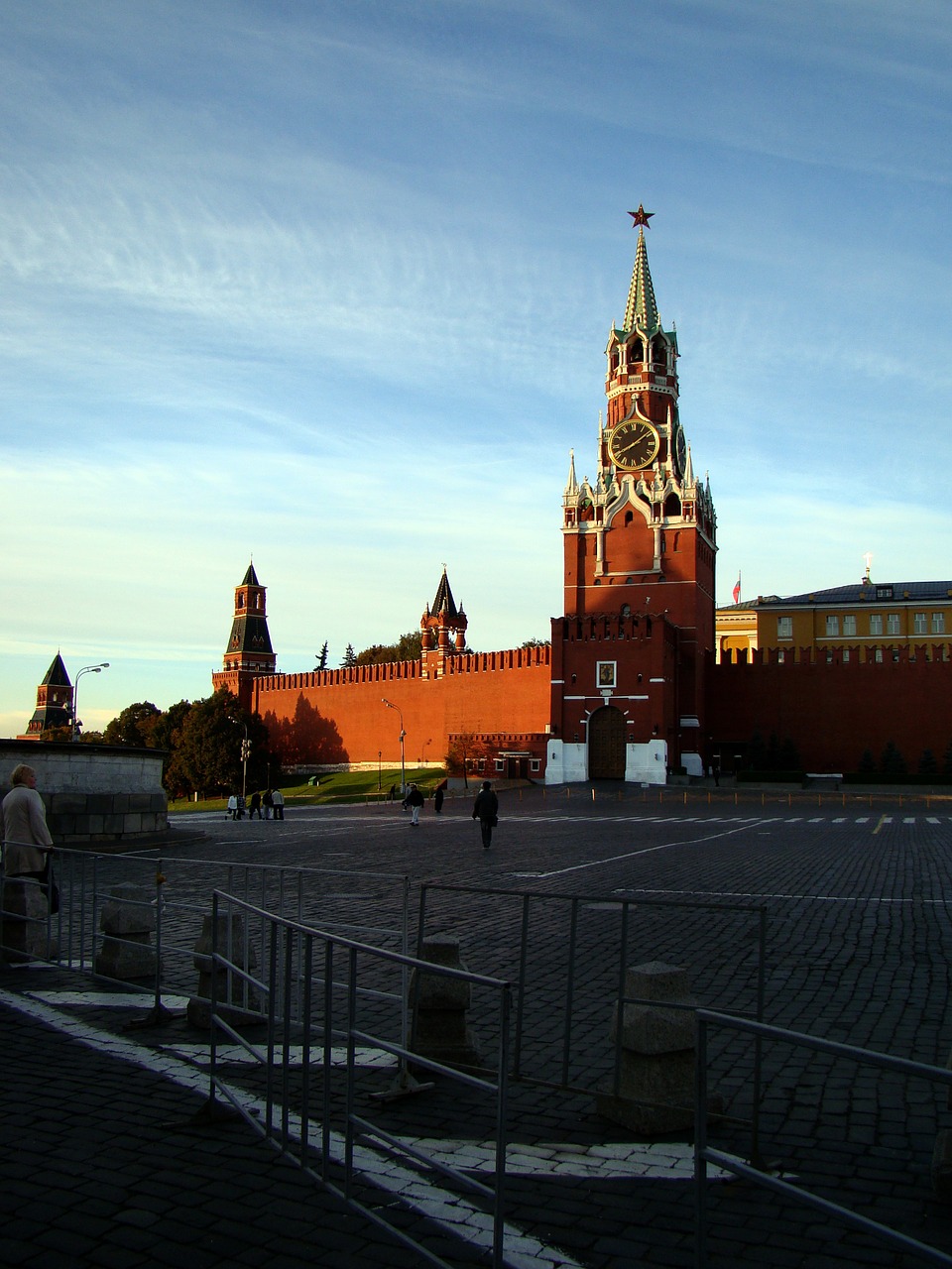 spasskaya tower kremlin wall red square free photo