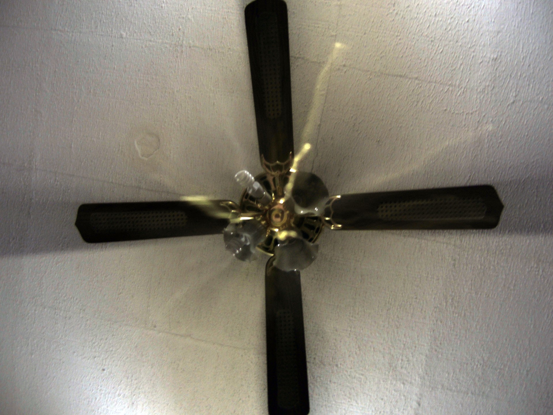 fan special effect ceiling free photo