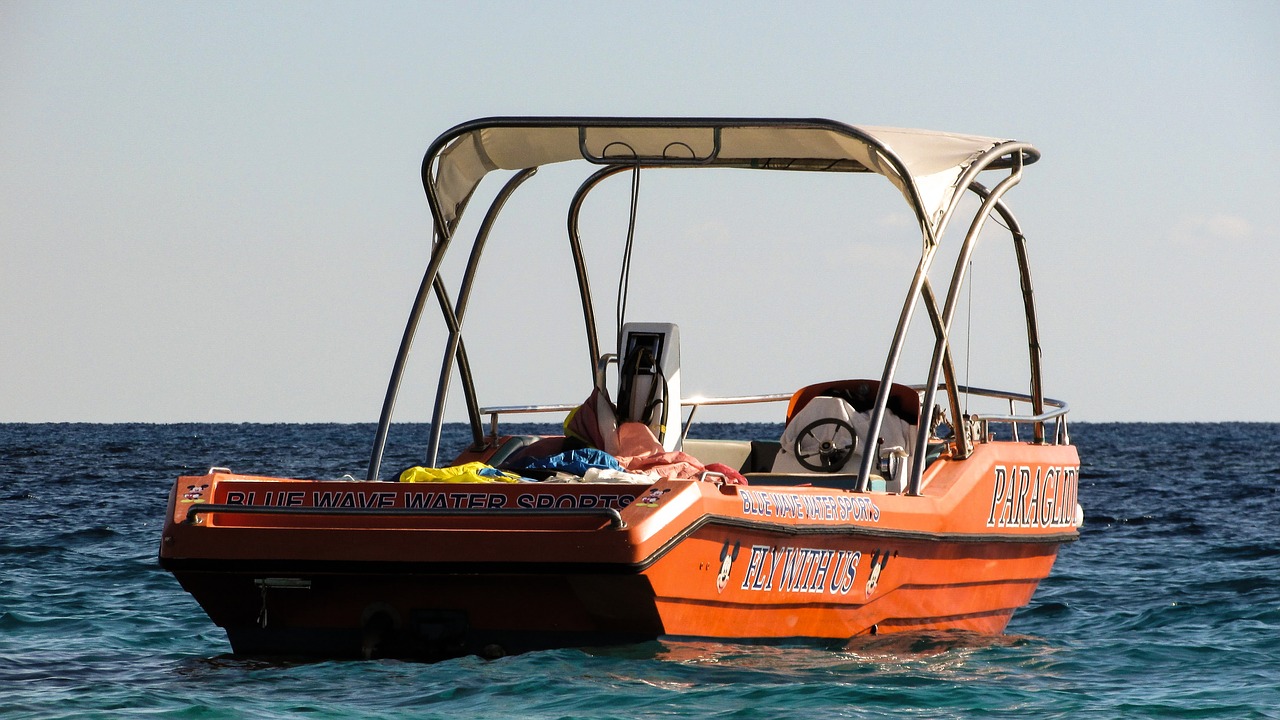 speed boat sea water sports free photo