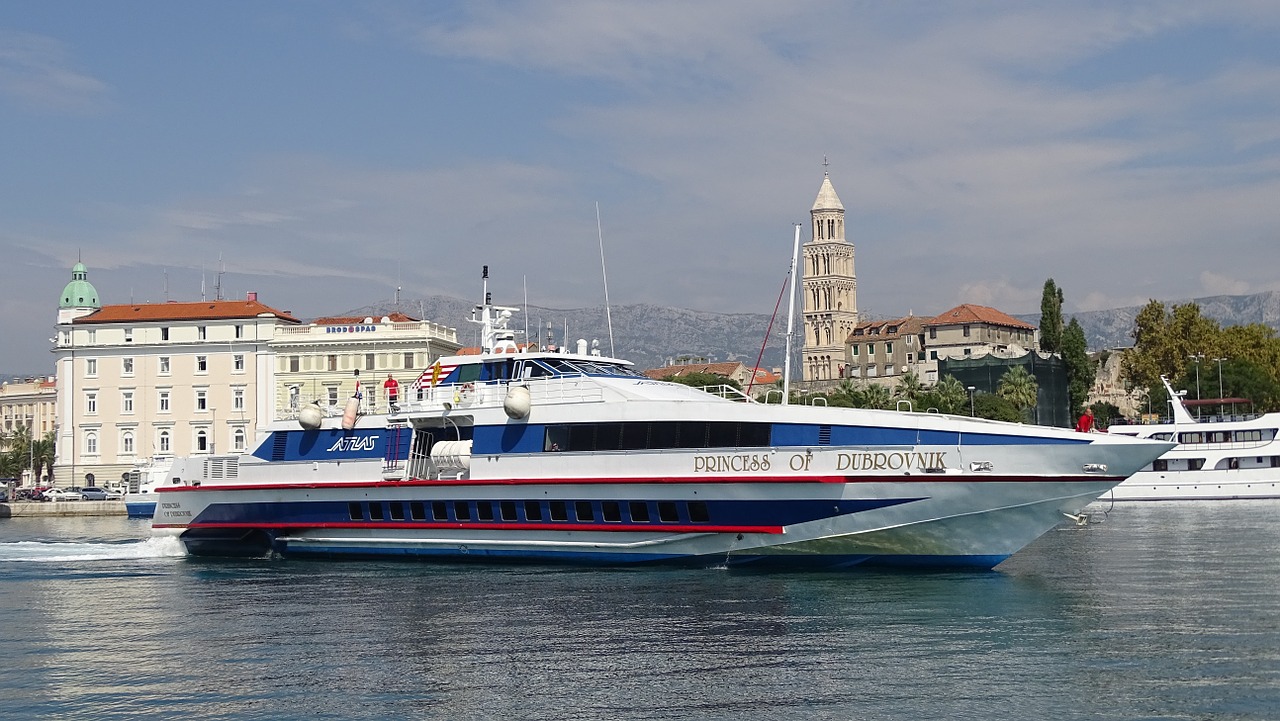 speedboat yacht croatia free photo