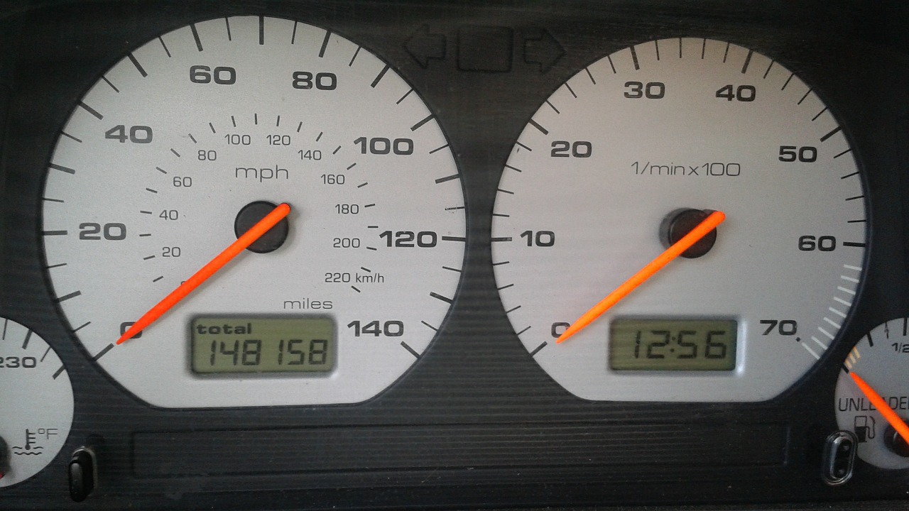 speedometer instrument cluster mileage free photo