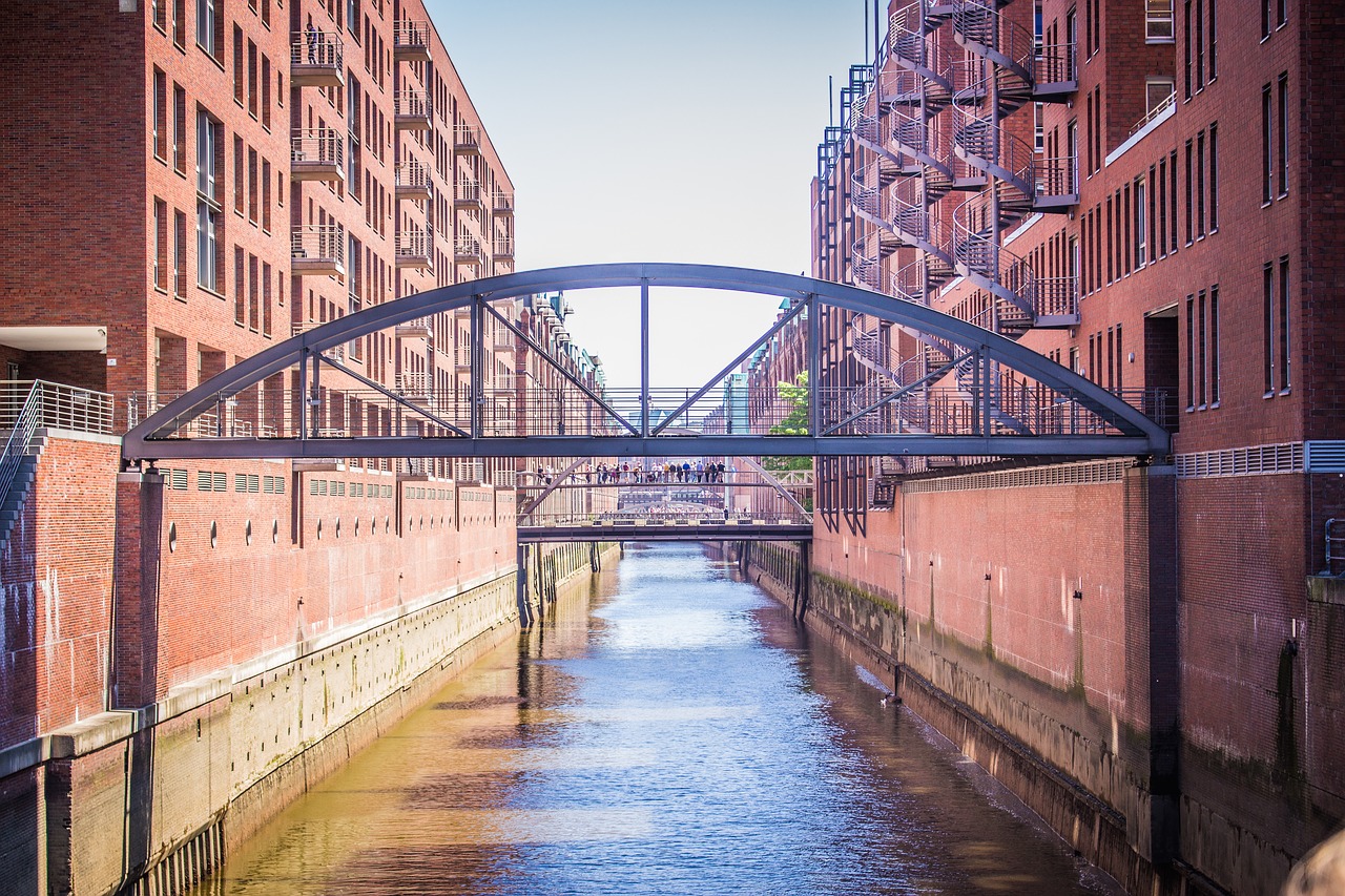 speicherstadt bridge hamburg free photo