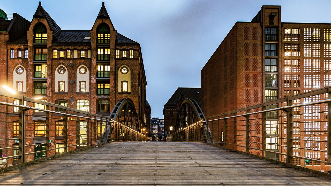 speicherstadt  hamburg  bridge free photo