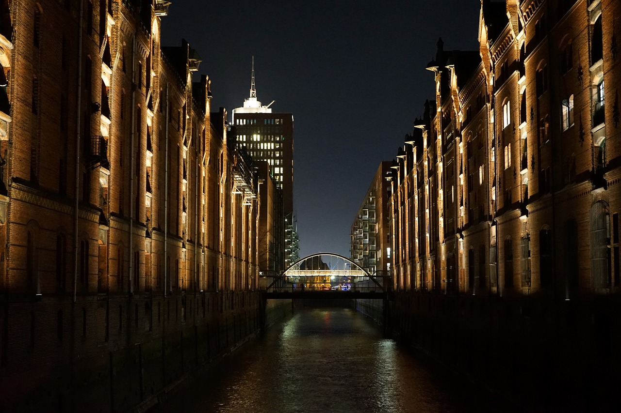 speicherstadt  hamburg  canal free photo