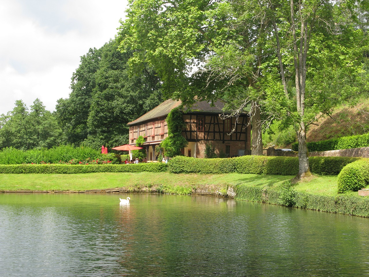 spessart schlossgarten restaurant free photo