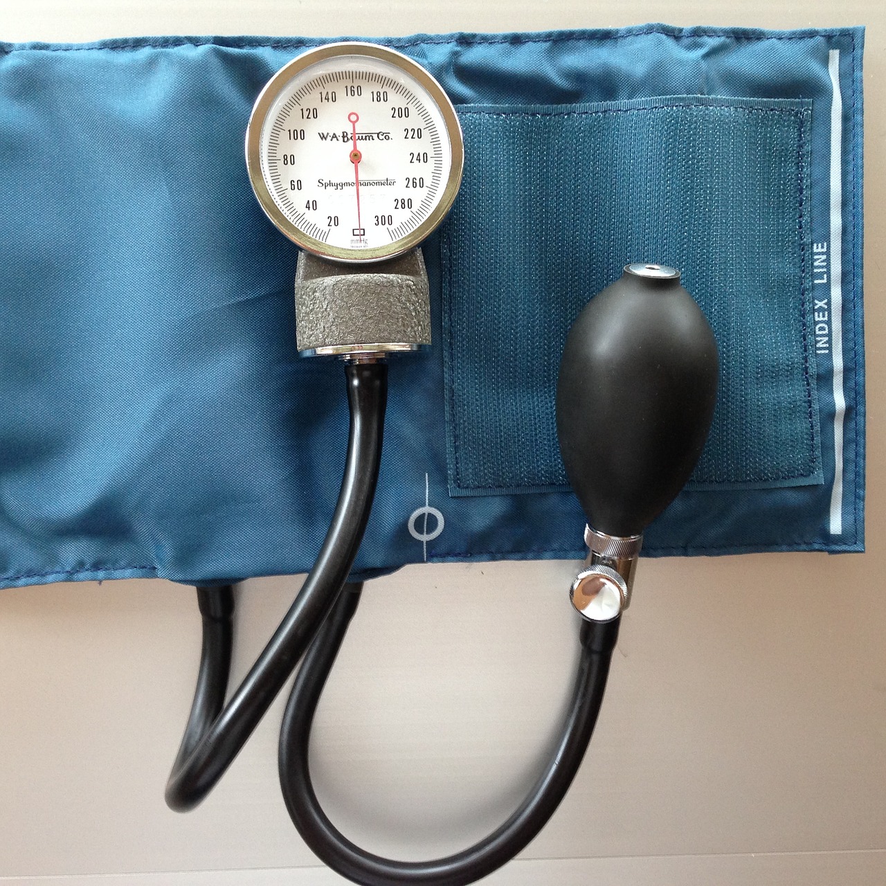 sphygmomanometer blood pressure blood pressure cuff free photo