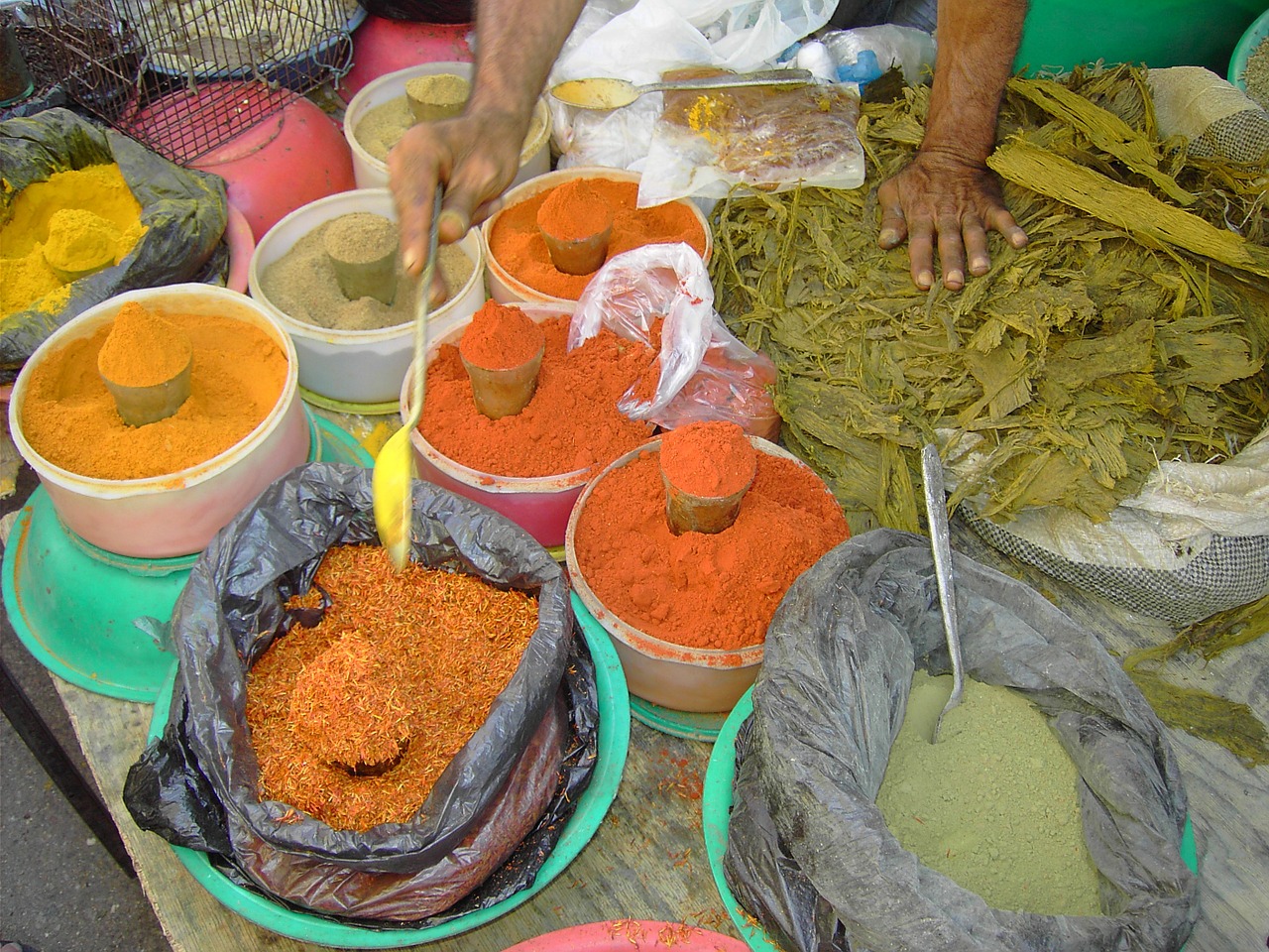 spices street market tunisia free photo