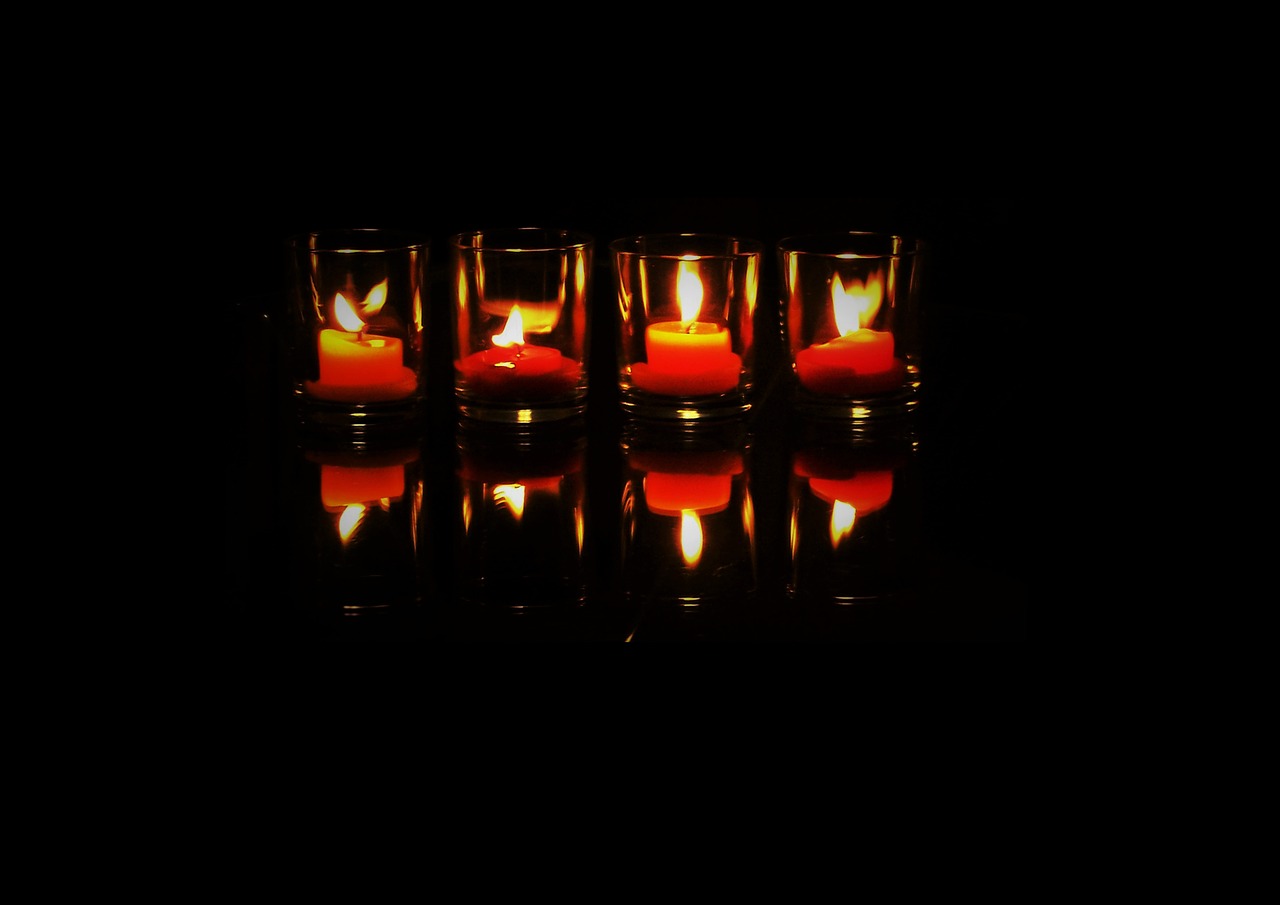 spieglung lights candles free photo