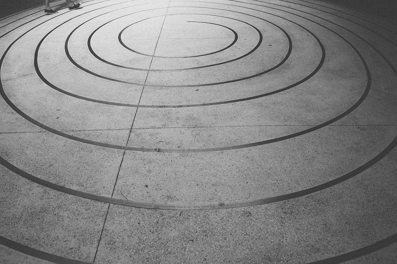 spiral floor circles free photo