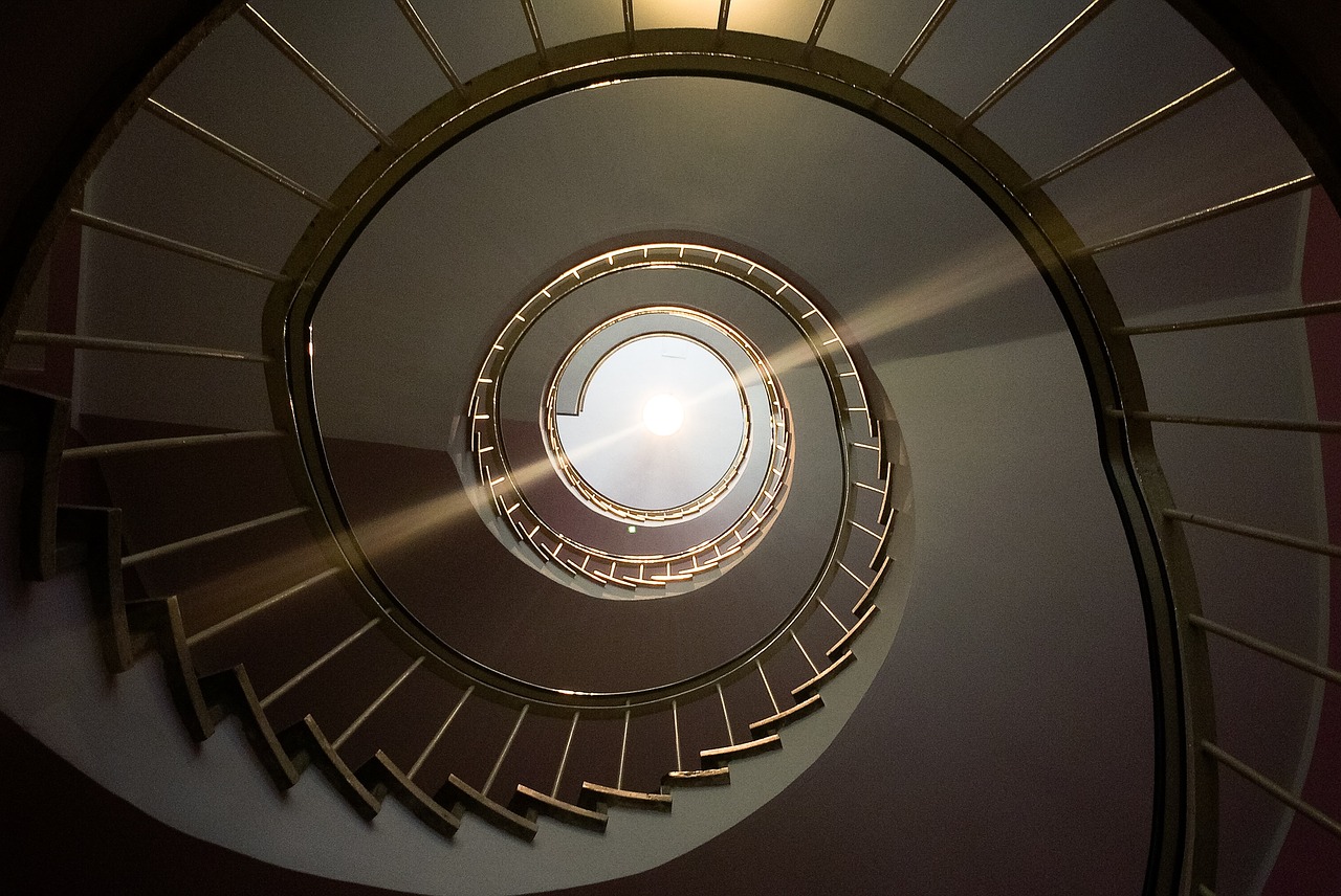 spiral staircase railing gradually free photo