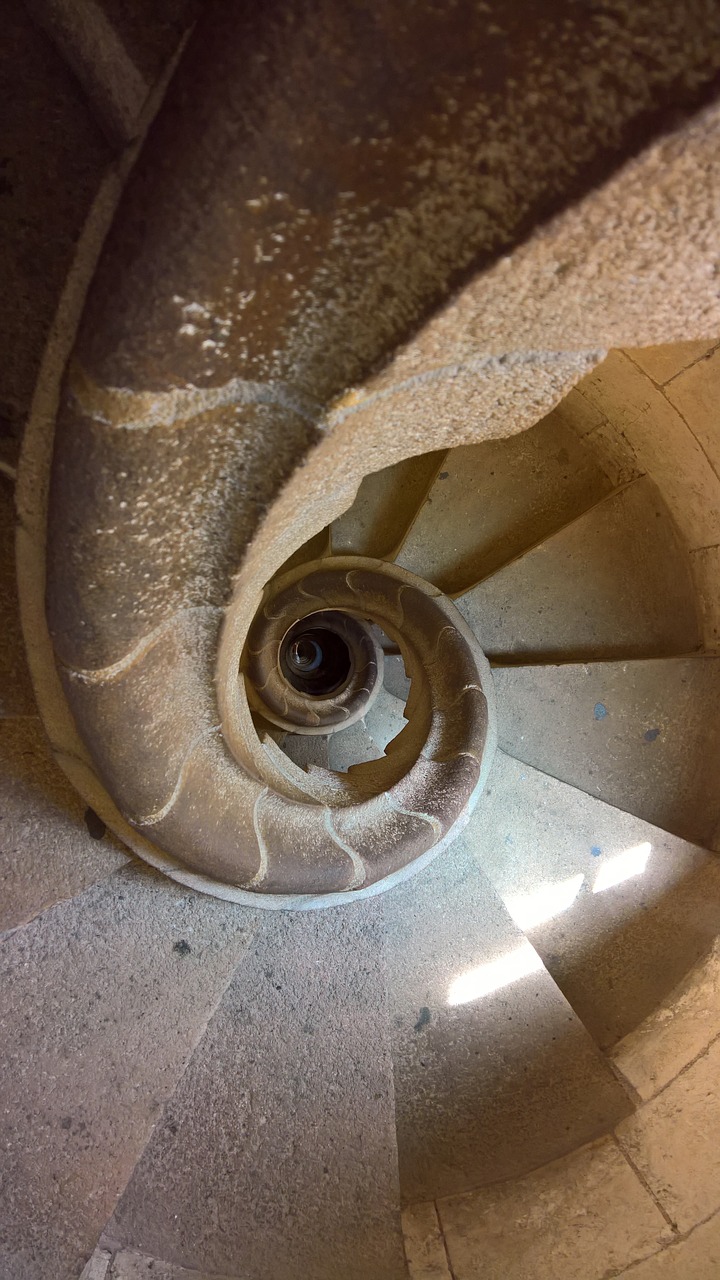 spiral staircase sagrada familia architecture free photo