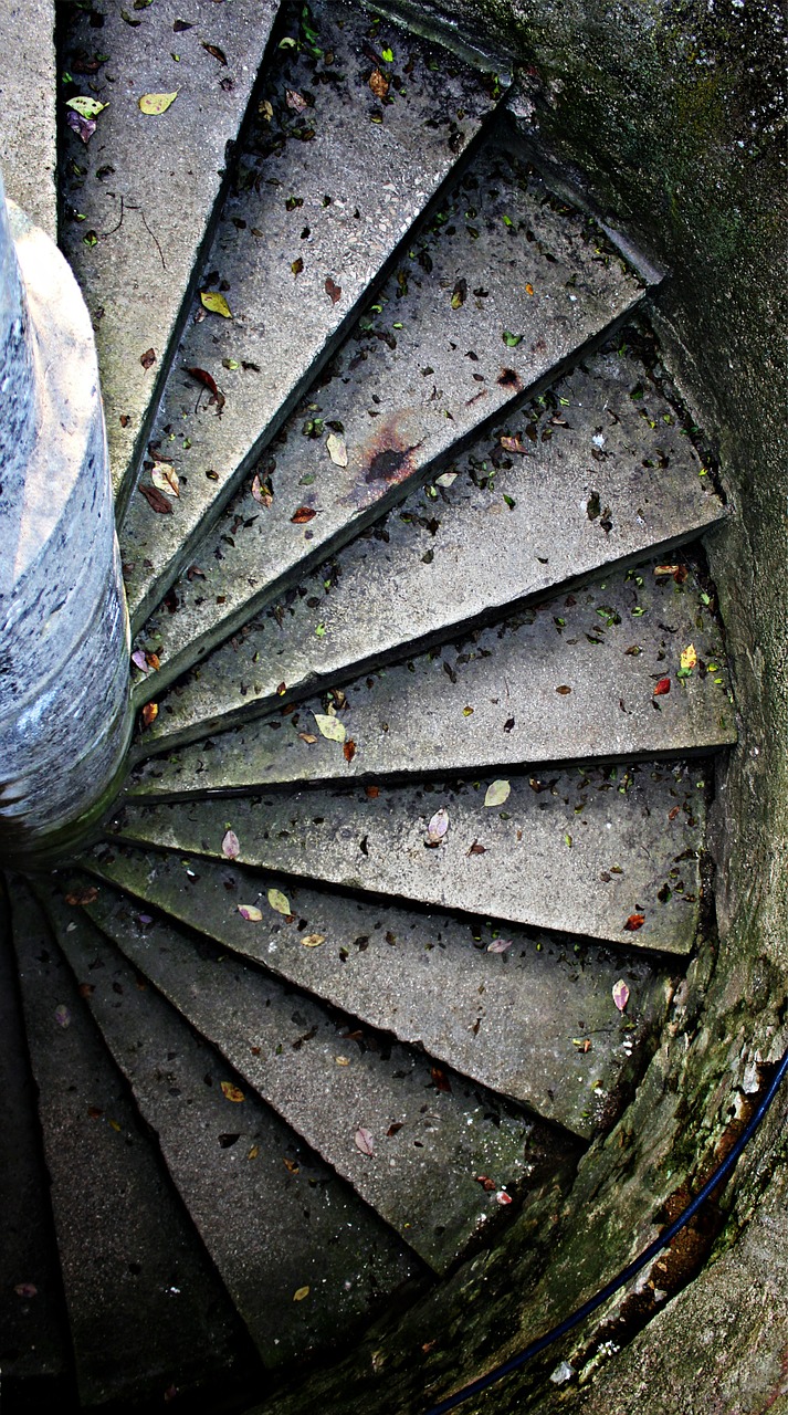 spiral staircase staircase finish spiral free photo