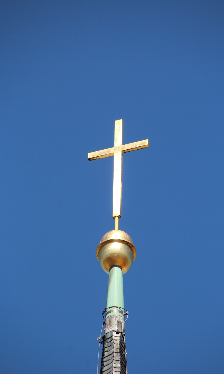 Spire,cross,gold,steeple,church - free image from needpix.com