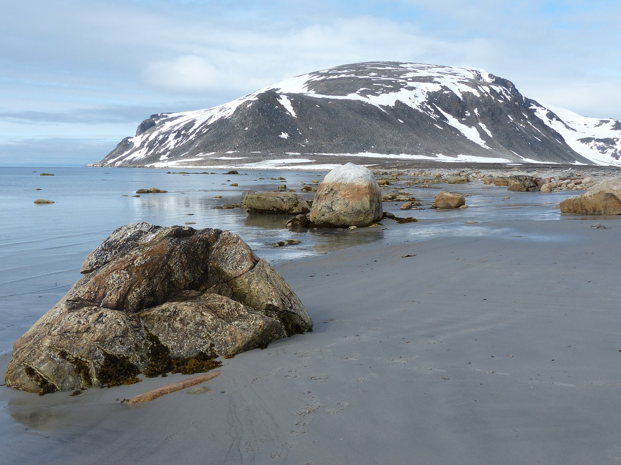 spitsbergen ice cold bank free photo