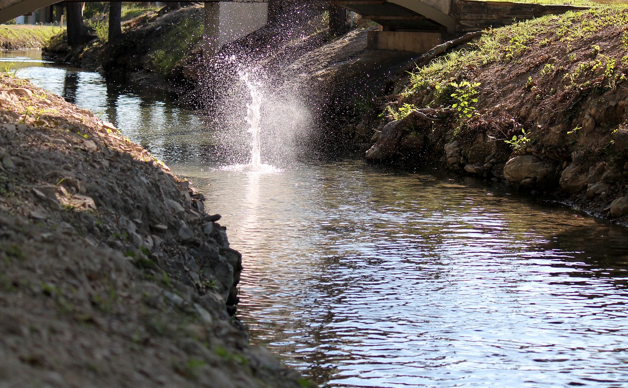 splash creek water free photo