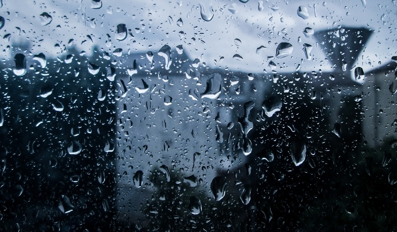 splash rain storm window free photo