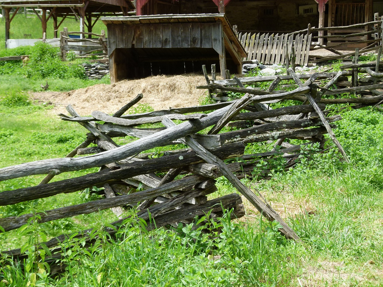 split rail fence farmhouse colonial free photo