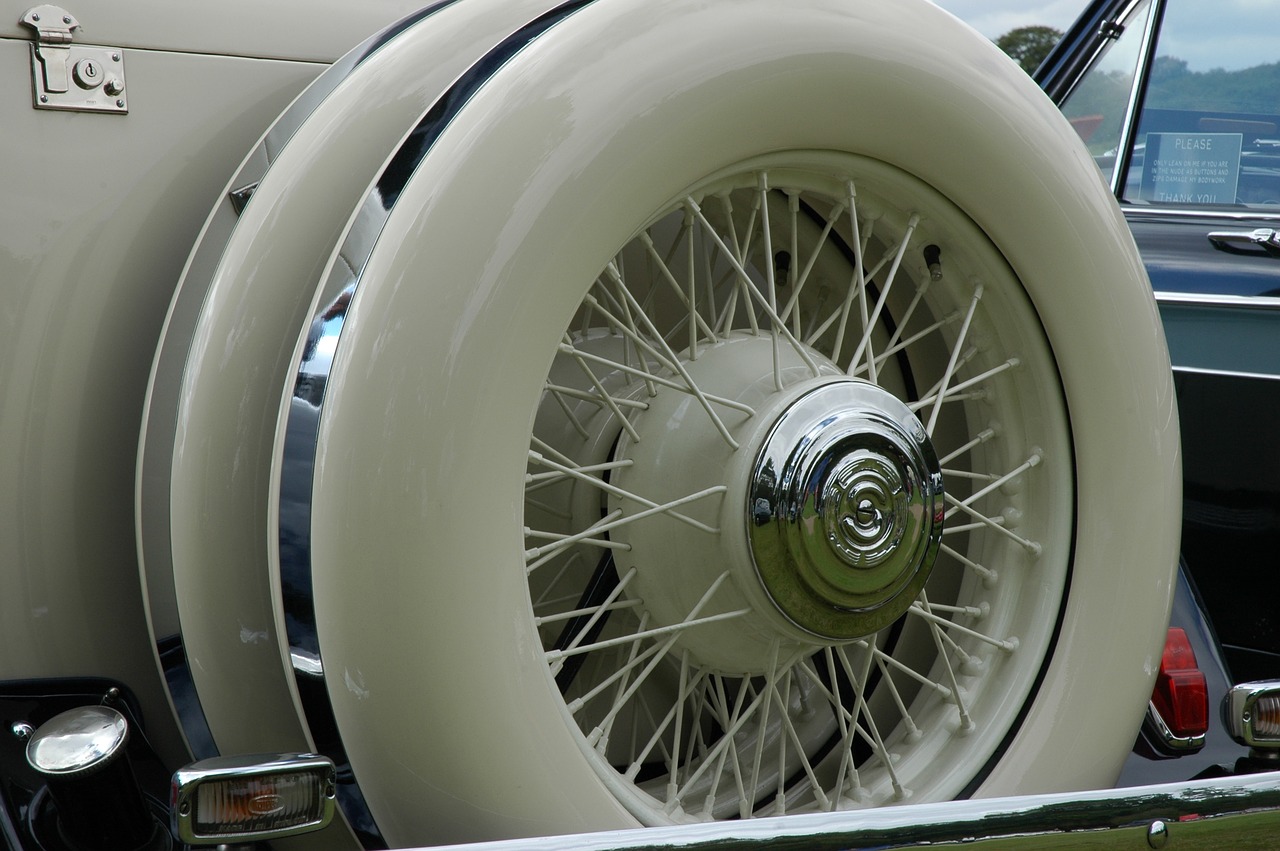 spoked wheel classic car spare wheel free photo