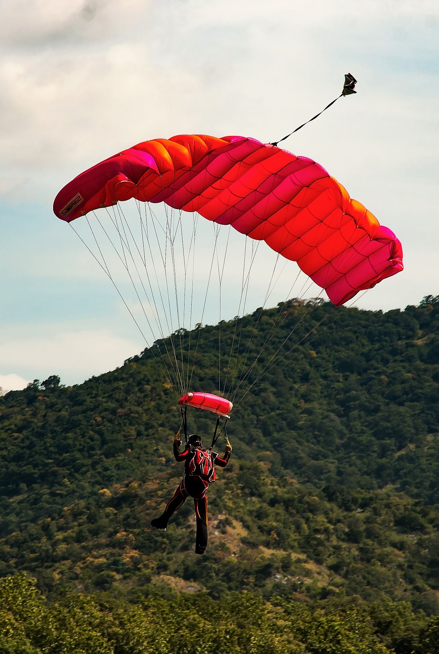 sport game parachute free photo