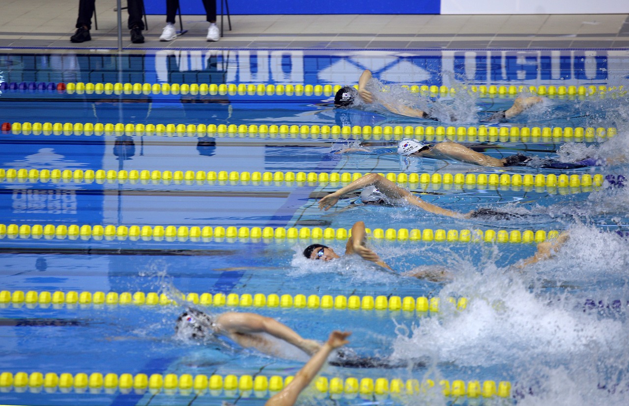 Swimming магазин. Спортивное плавание 4 дорожка. Спорт плавание товары. Гимнастики плавание школа интерна. Swim-Sport.ru.