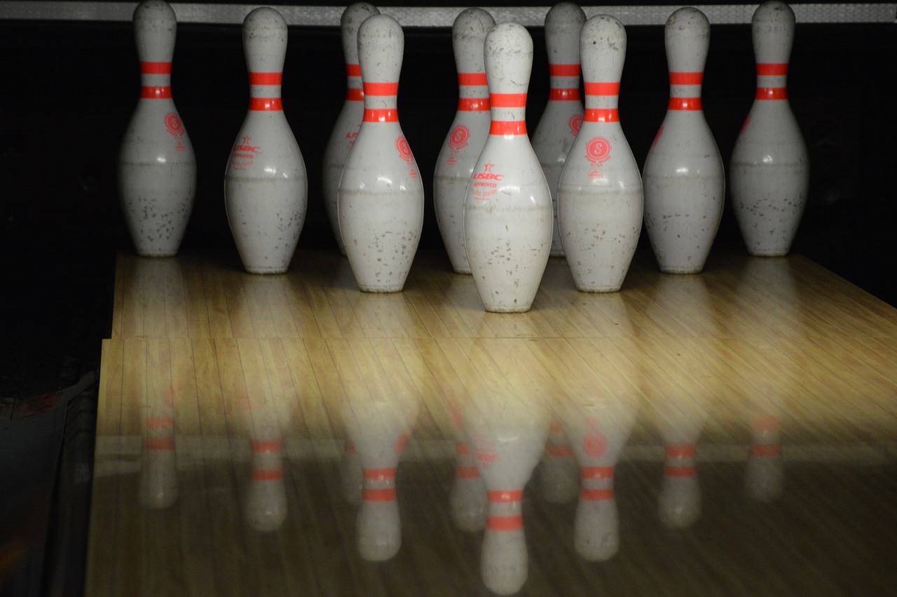 sport  bowling  pins free photo