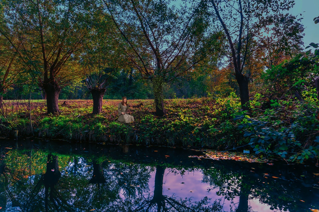 spreewald  woman  young free photo