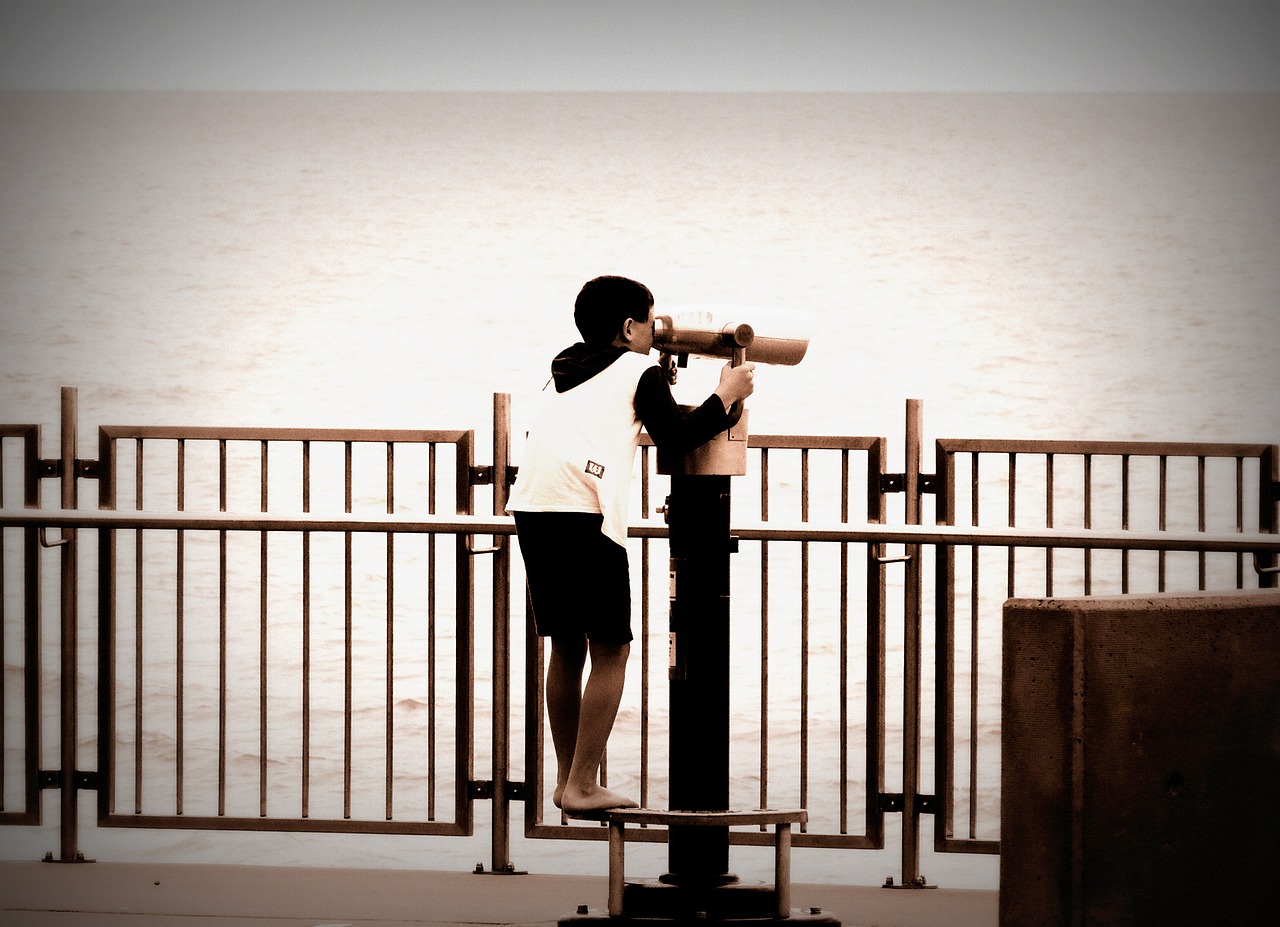 spyglass binoculars boy free photo