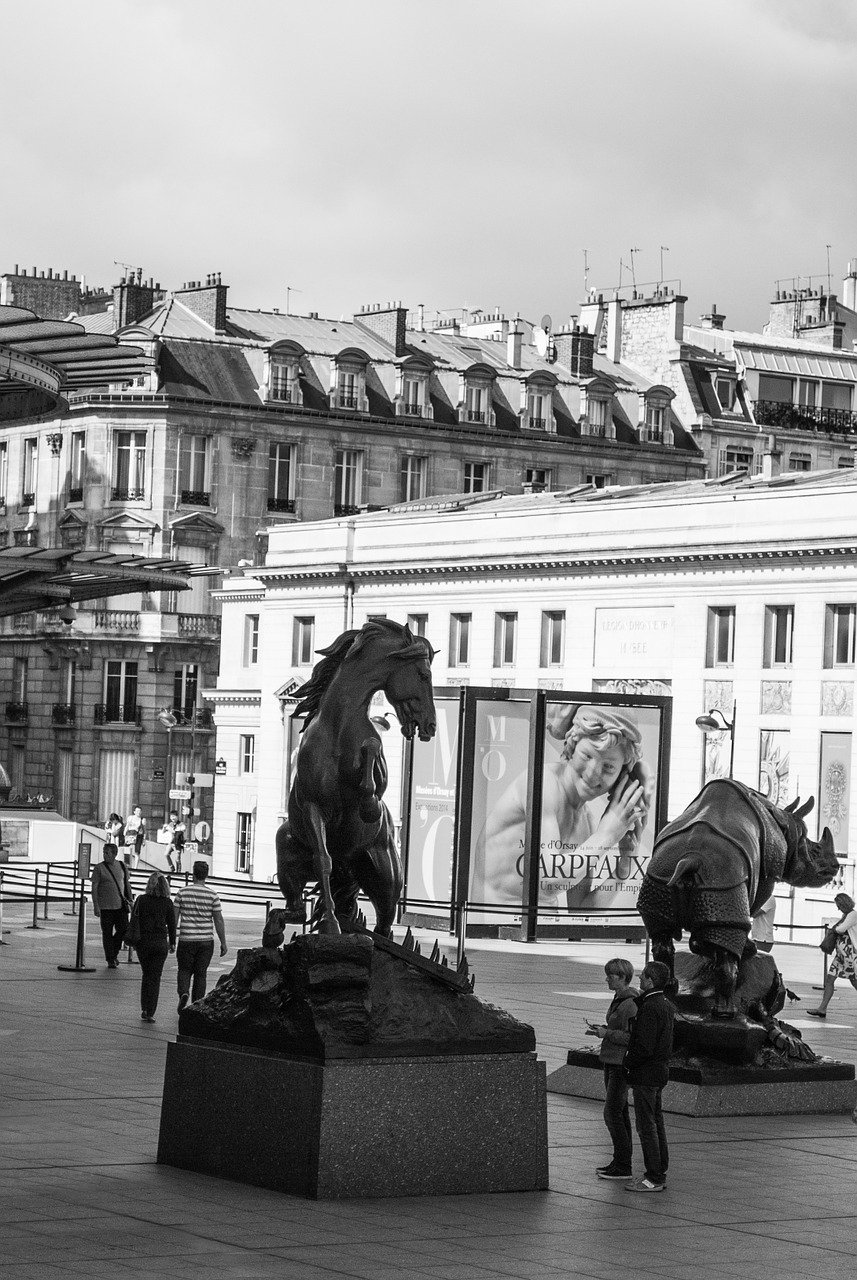 square museum paris free photo