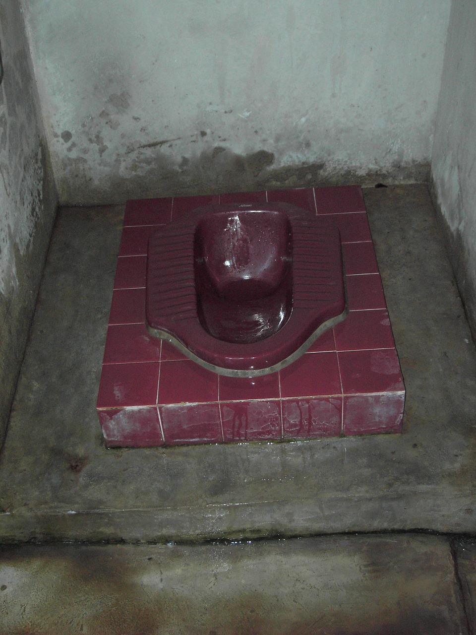 squatting toilet hockklo urinal free photo