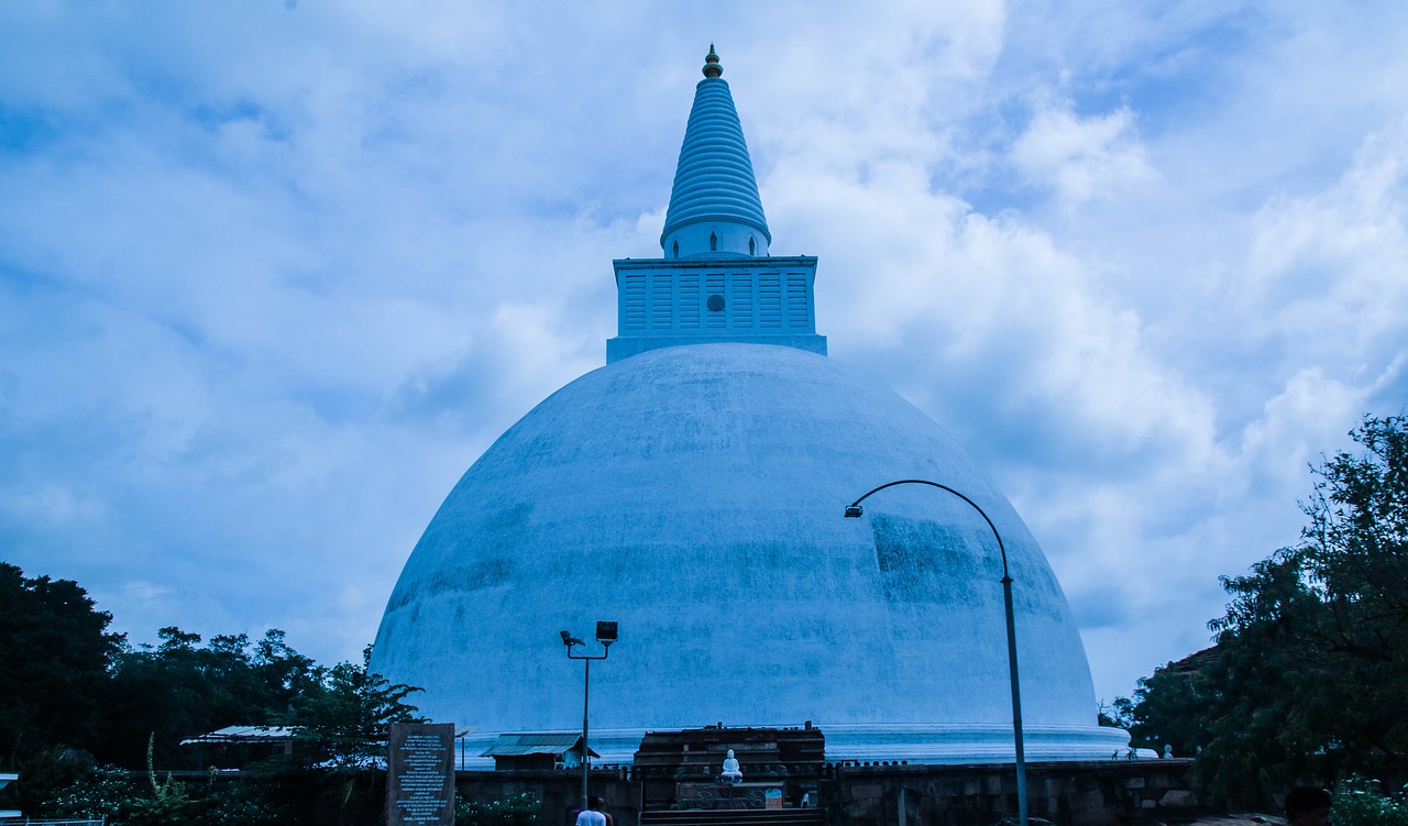sri lanka buddhist stupa free photo