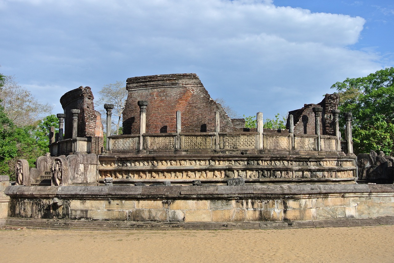 sri lanka ruine ancient times free photo