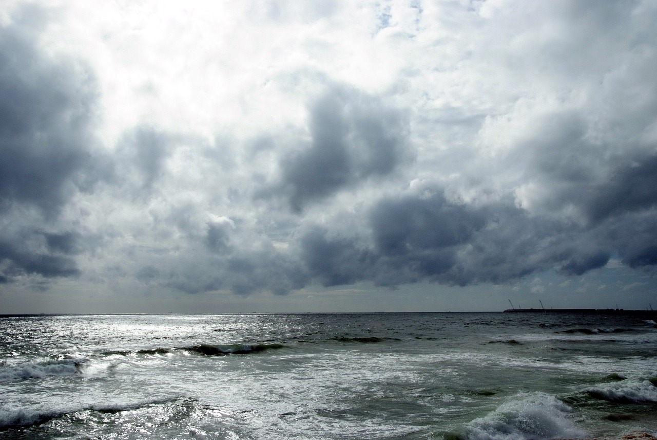 sri lanka  mount lavinia  beach free photo